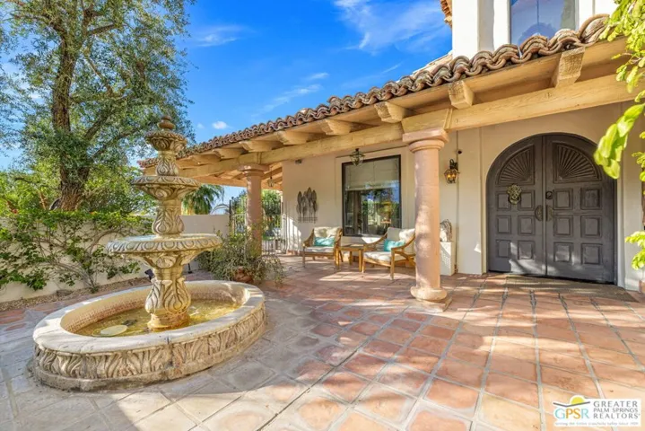 2300 S Bisnaga Avenue, Palm Springs, California 92264