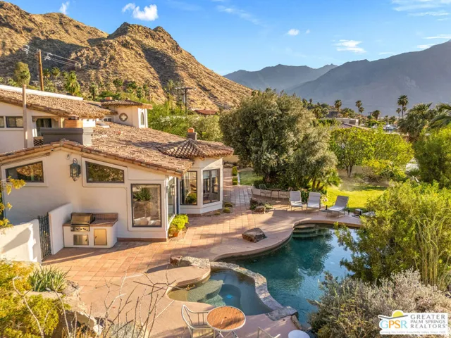 2300 S Bisnaga Avenue, Palm Springs, California 92264