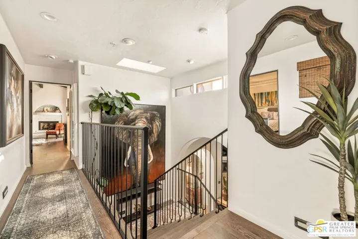 2300 S Bisnaga Avenue, Palm Springs, California 92264