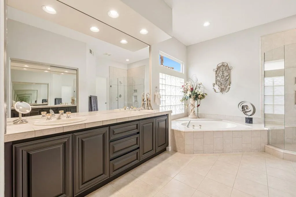 102-web-or-mls-8M4A3960