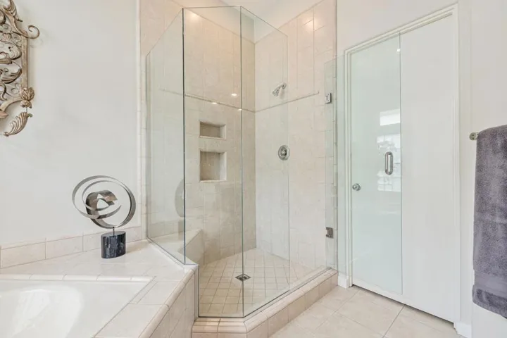100-web-or-mls-8M4A3975