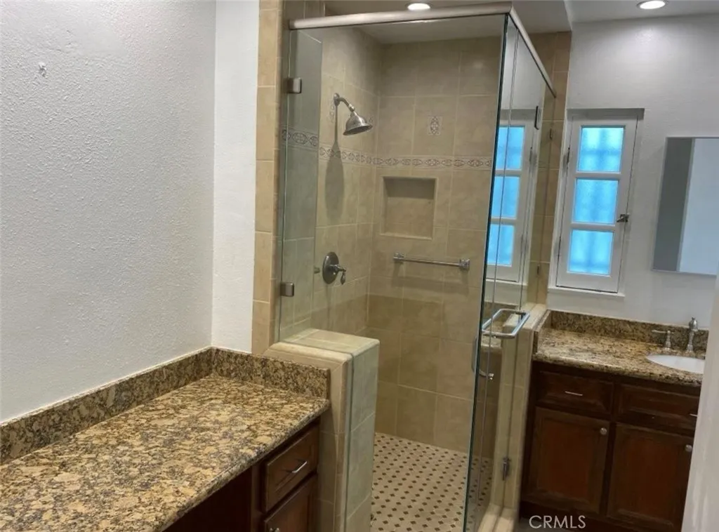 Downstairs Unit- Photos from 2025. Unit is Rented