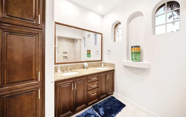 Guest House Bath