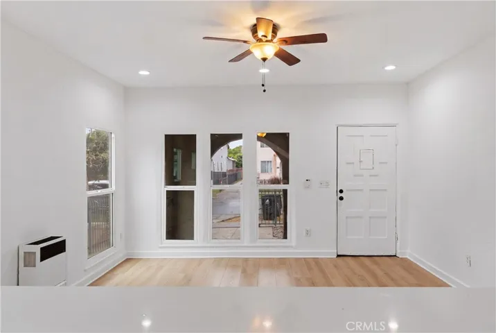 2911 S Palm Grove Avenue, Los Angeles, California 90016