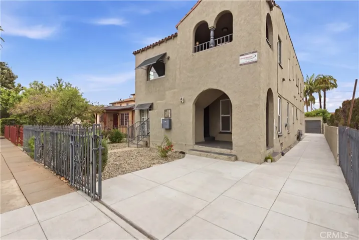 2911 S Palm Grove Avenue, Los Angeles, California 90016