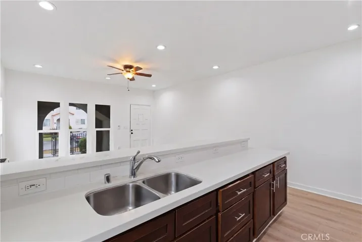 2911 S Palm Grove Avenue, Los Angeles, California 90016