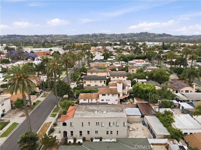 2911 S Palm Grove Avenue, Los Angeles, California 90016