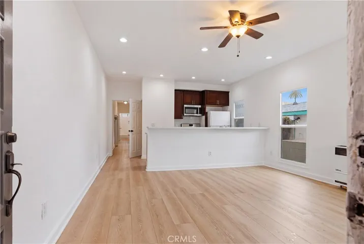 2911 S Palm Grove Avenue, Los Angeles, California 90016