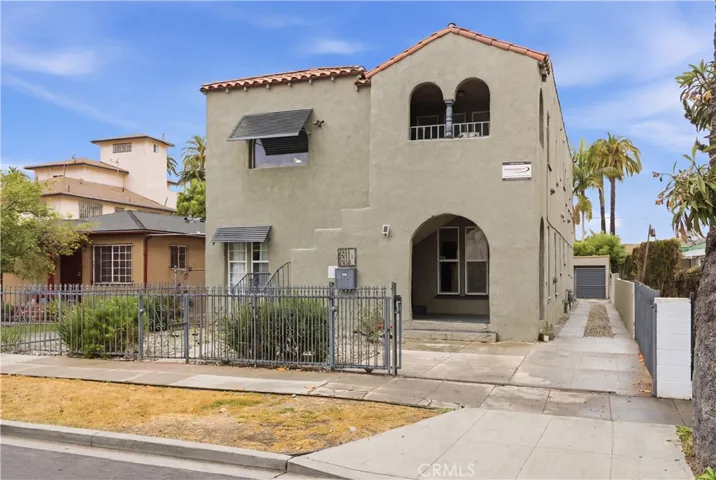 2911 S Palm Grove Avenue, Los Angeles, California 90016