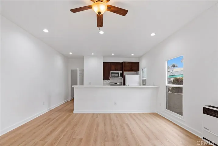 2911 S Palm Grove Avenue, Los Angeles, California 90016