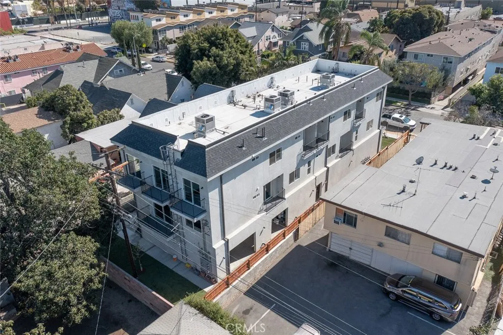 1041 W Leighton Avenue 4, Los Angeles, California 90037 — photo 5