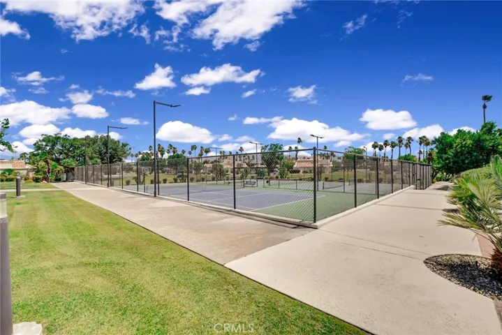 43935 Via Granada, Palm Desert, California 92211