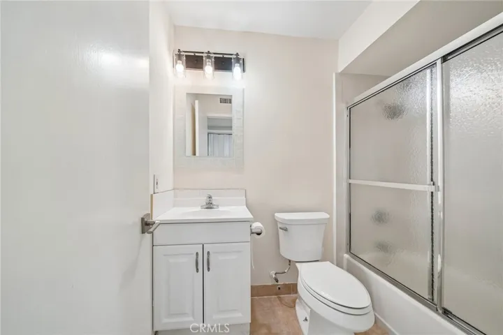 Downstairs bedroom 1