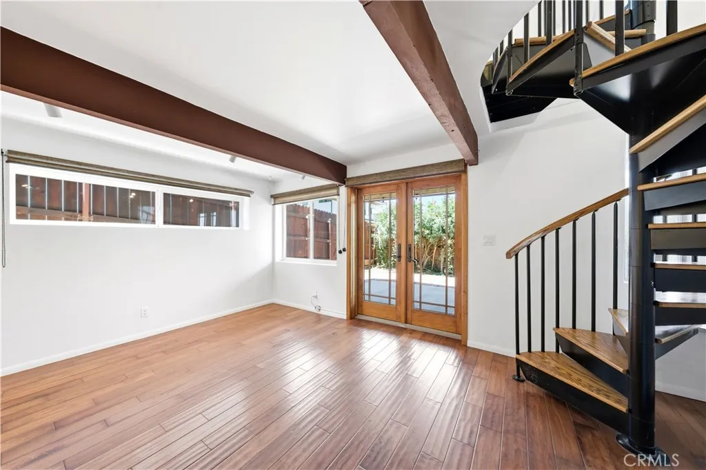 Downstairs living room leading to Patio