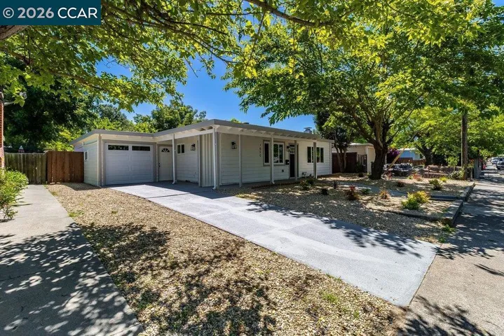 1650 Moraga Dr, Santa Rosa, California 95404