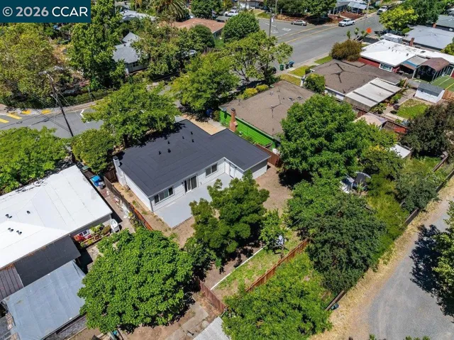 1650 Moraga Dr, Santa Rosa, California 95404