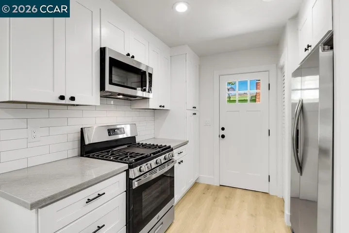 1650 Moraga Dr, Santa Rosa, California 95404