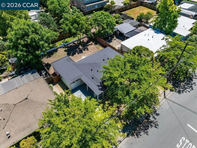 1650 Moraga Dr, Santa Rosa, California 95404