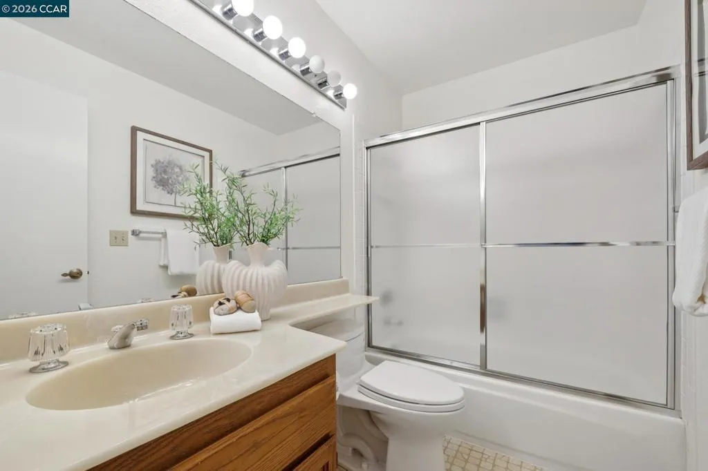Private Bathroom to Junior Suite