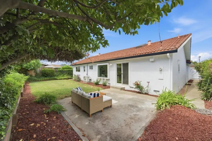 399 Castro Court, Campbell, California 95008