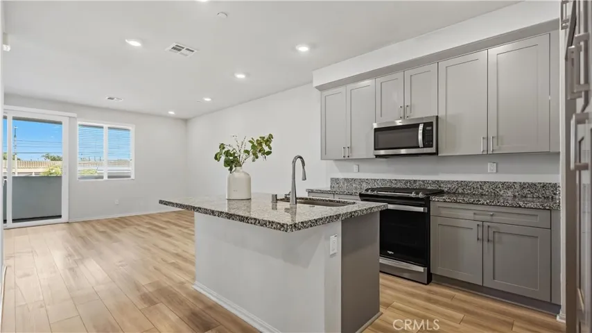 KITCHEN 2ND FLOOR