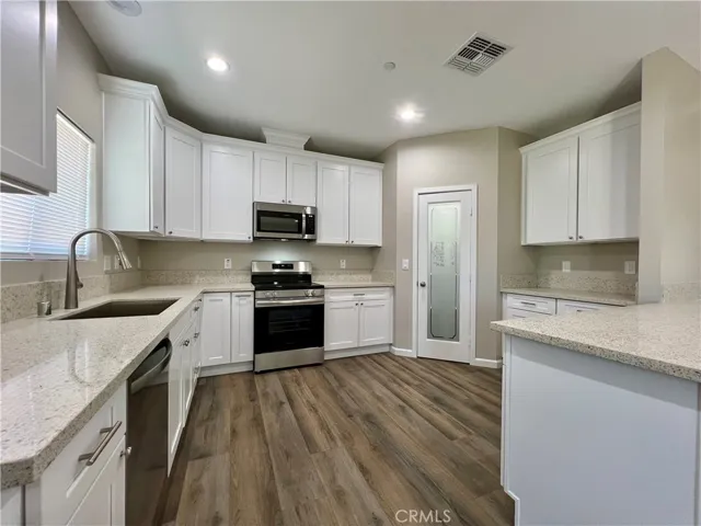 40719 171th Street, Lake Los Angeles, California 93535