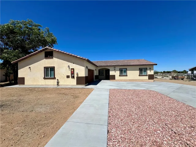 40719 171th Street, Lake Los Angeles, California 93535