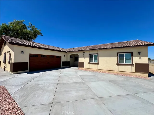 40719 171th Street, Lake Los Angeles, California 93535