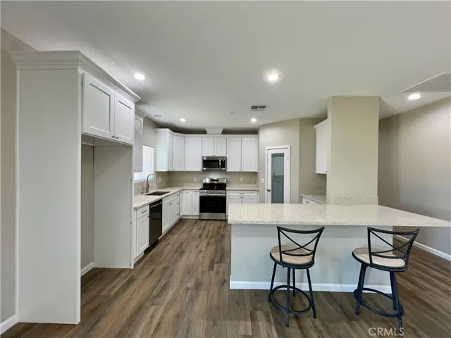 40719 171th Street, Lake Los Angeles, California 93535