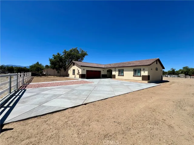 40719 171th Street, Lake Los Angeles, California 93535