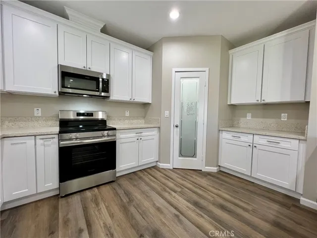 40719 171th Street, Lake Los Angeles, California 93535