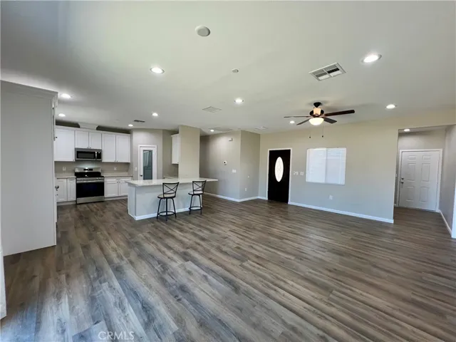 40719 171th Street, Lake Los Angeles, California 93535