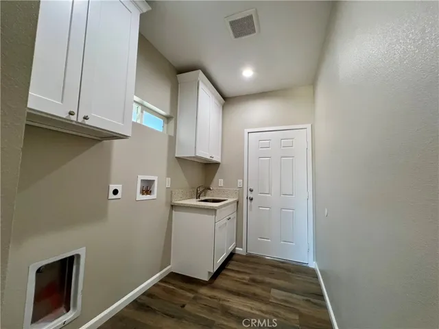 40719 171th Street, Lake Los Angeles, California 93535
