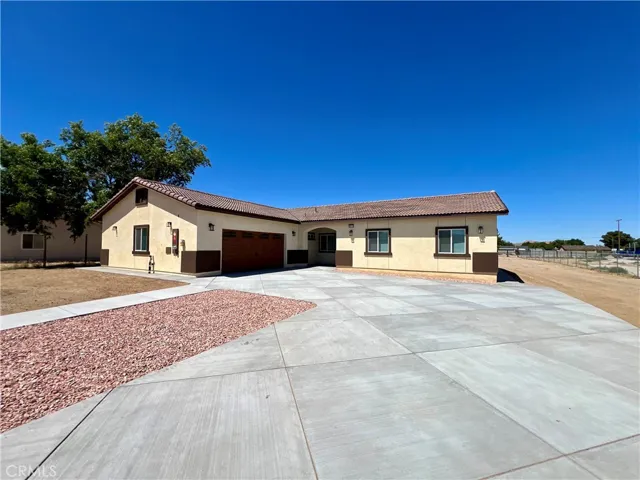 40719 171th Street, Lake Los Angeles, California 93535