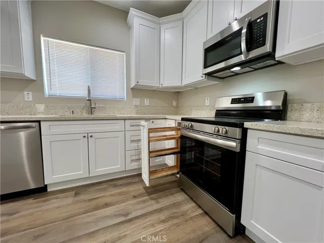 40719 171th Street, Lake Los Angeles, California 93535