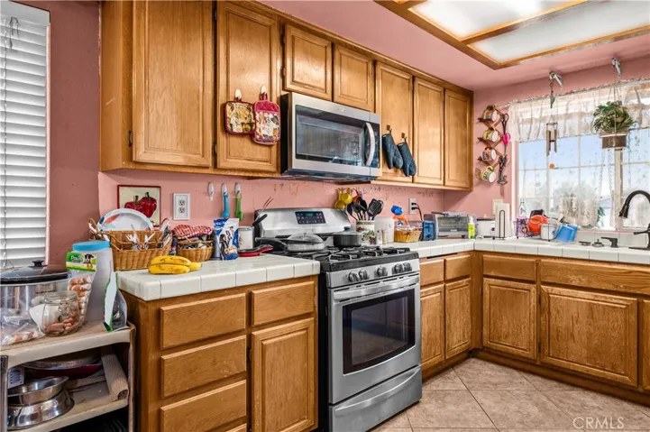 7205 Ridgeline, Jurupa Valley, California 92509