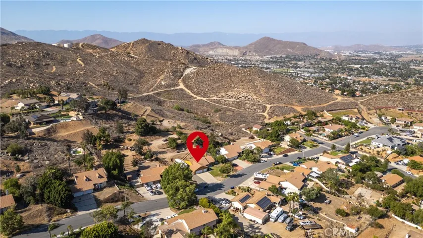 7205 Ridgeline, Jurupa Valley, California 92509