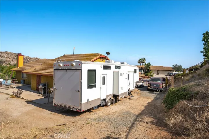 7205 Ridgeline, Jurupa Valley, California 92509