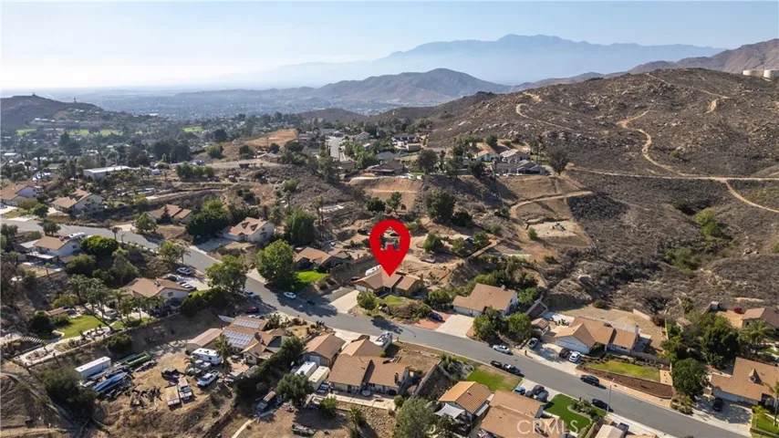 7205 Ridgeline, Jurupa Valley, California 92509