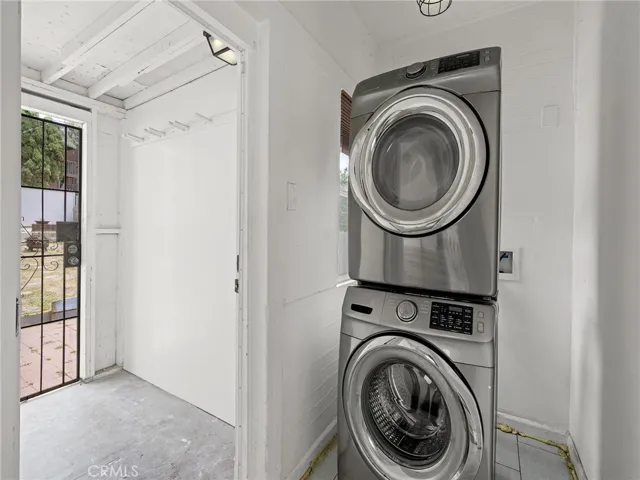 Front house laundry