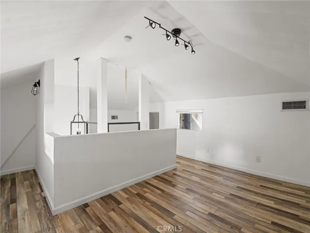 Front house loft