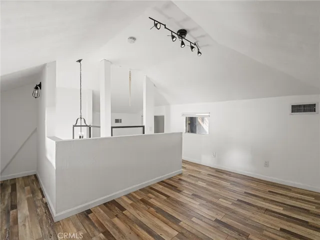 Front house loft