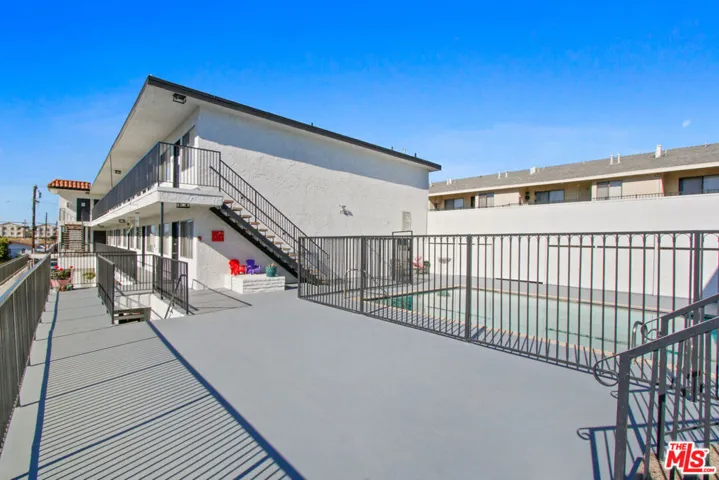 14110 Yukon Avenue, Hawthorne, California 90250