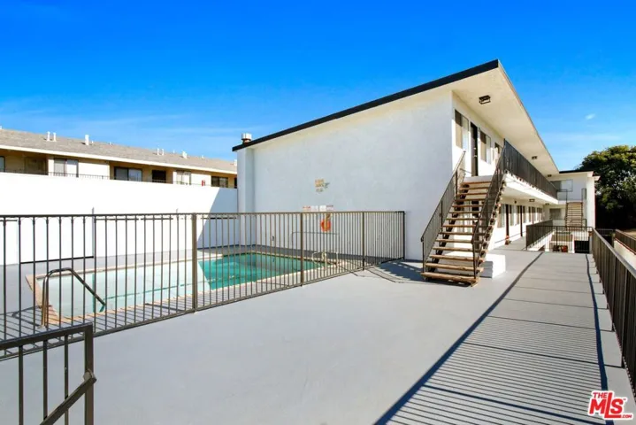 14110 Yukon Avenue, Hawthorne, California 90250