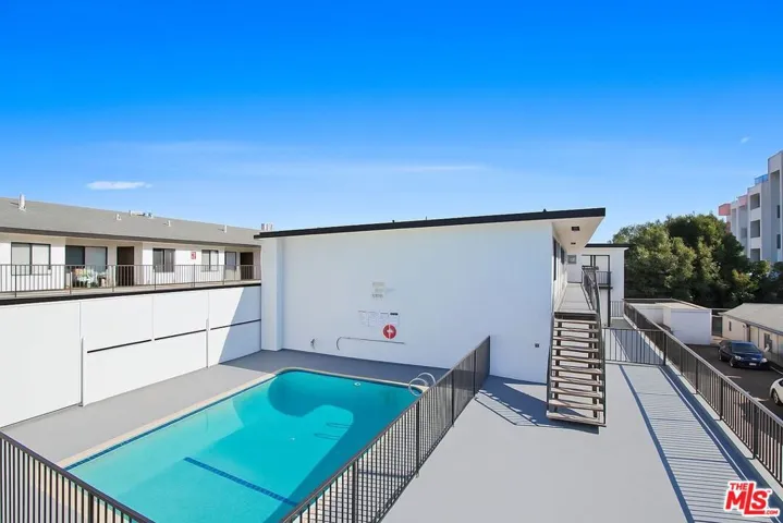 14110 Yukon Avenue, Hawthorne, California 90250