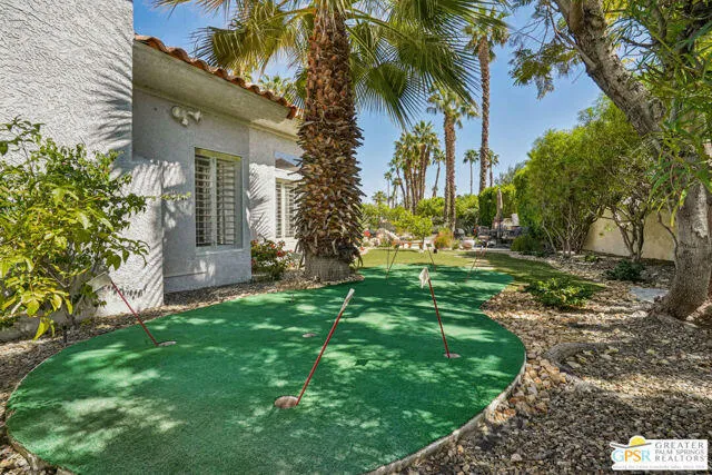 364 putting green 364 putting green