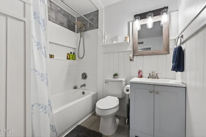 Main Bathroom
