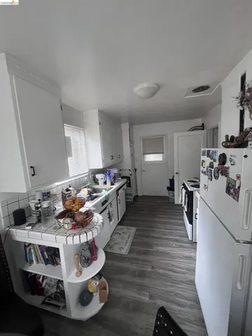 3562 Kitchen