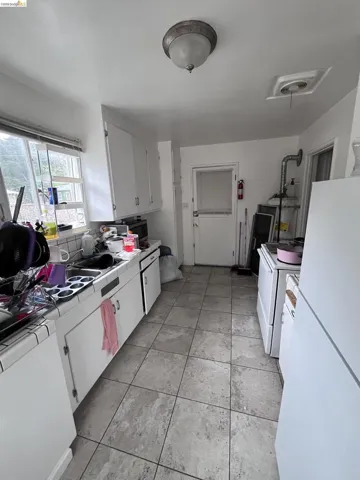 3566 Kitchen