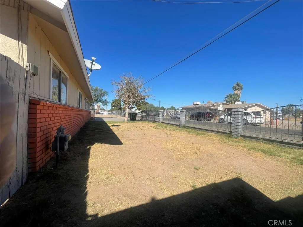 175 N Date Road, Blythe, California 92225 — photo 4